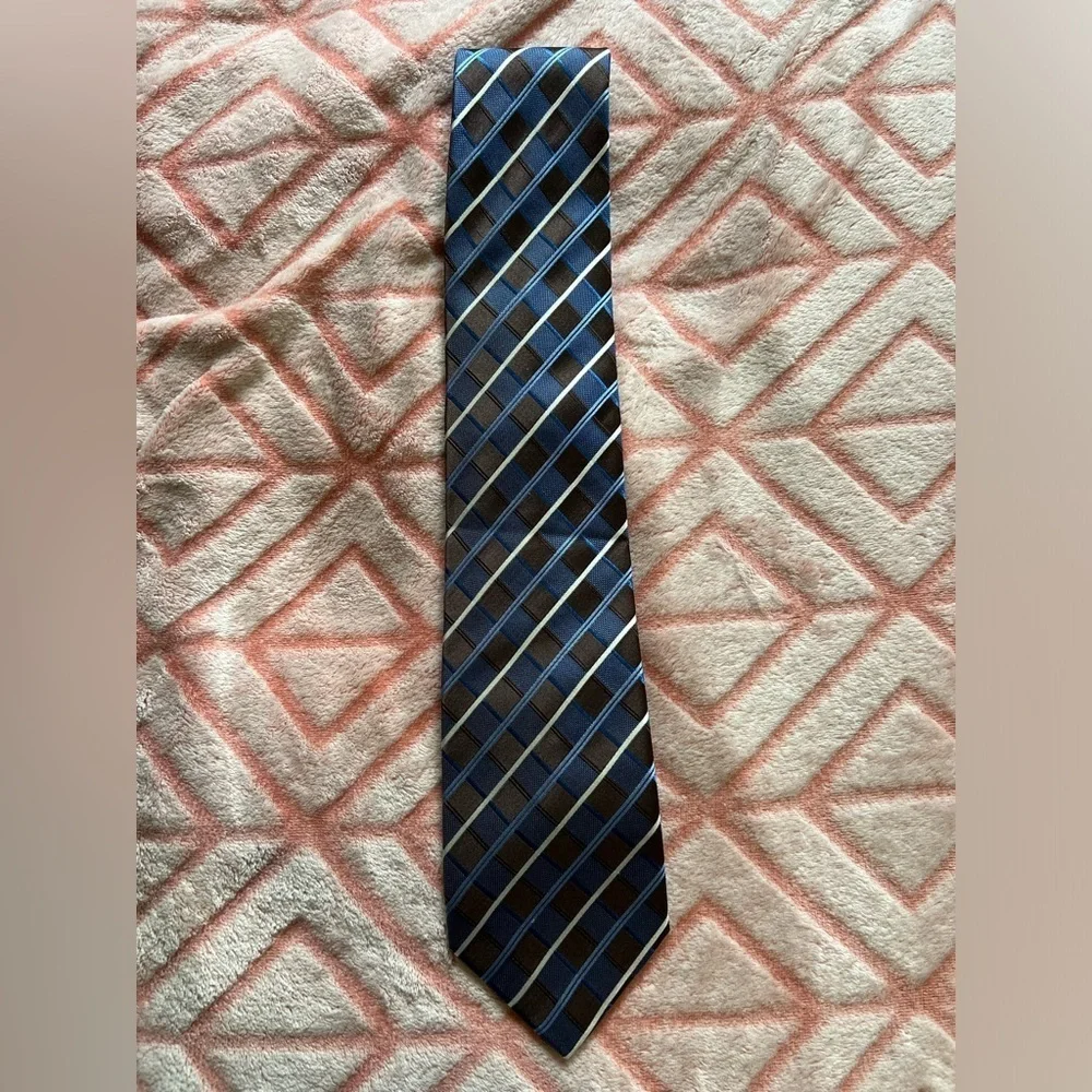 #20 Campia Moda Tie